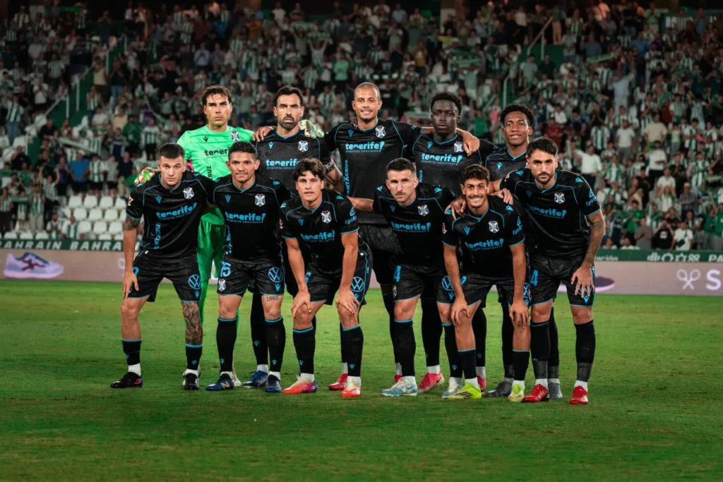 CD Tenerife y Girona se juegan tres puntos clave: ¿quién toma ventaja en LaLiga Hypermotion?