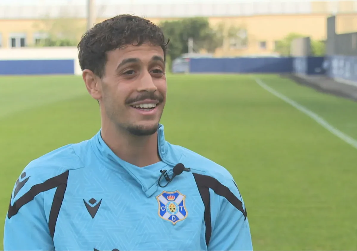 David Rodríguez, el lateral que Cervera no suelta: así se ha convertido en el defensa clave del CD Tenerife