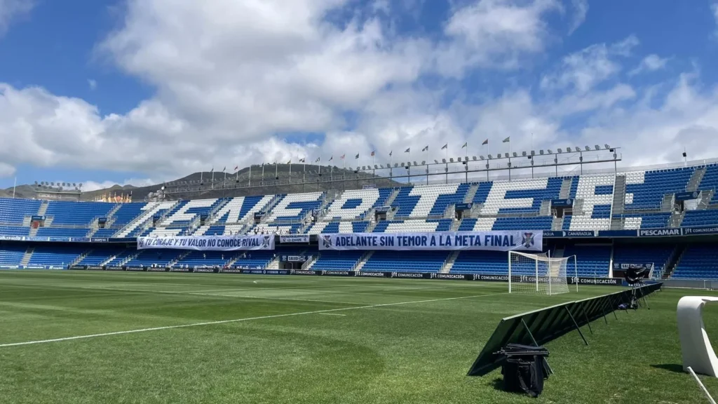 CD Tenerife-Girona en directo: dónde y a qué hora ver el duelo que puede cambiar la clasificación
