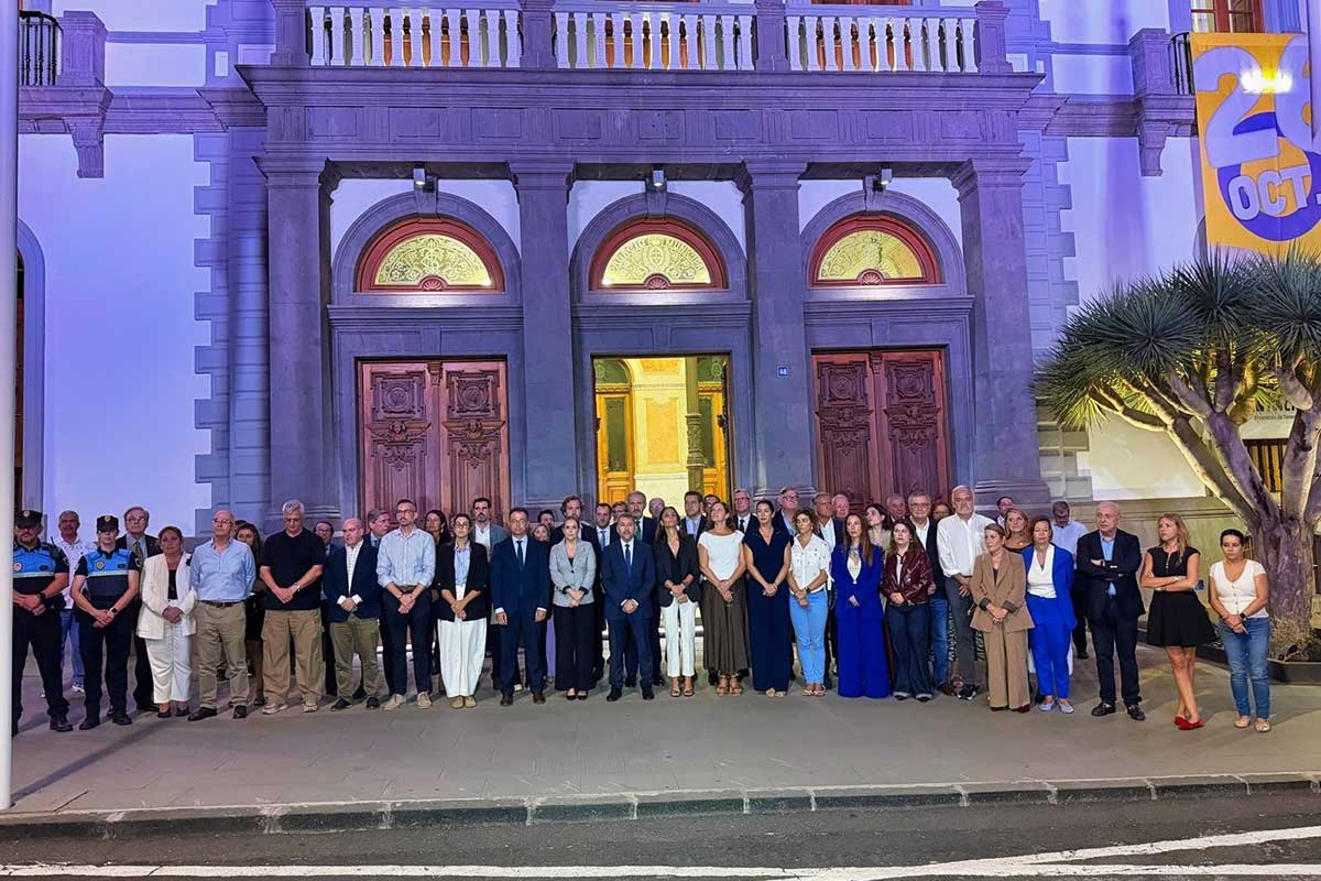 Canarias guarda silencio por las 68 víctimas del accidente ferroviario de Toledo