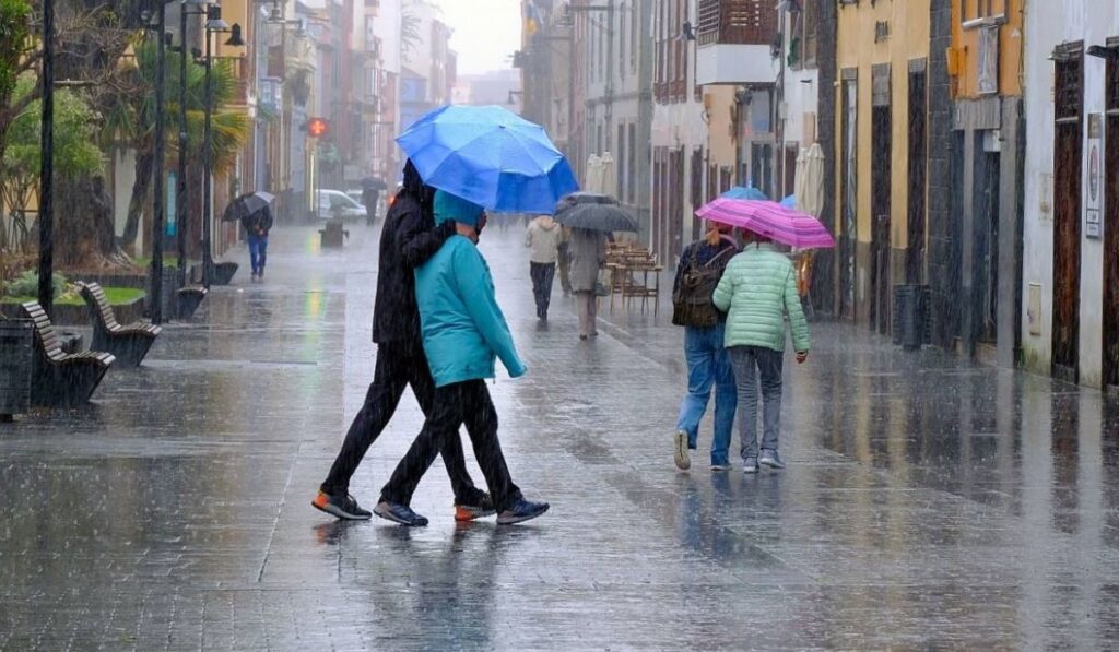 ¿Cuánto lloverá en El Hierro? La Aemet activa avisos por lluvias persistentes