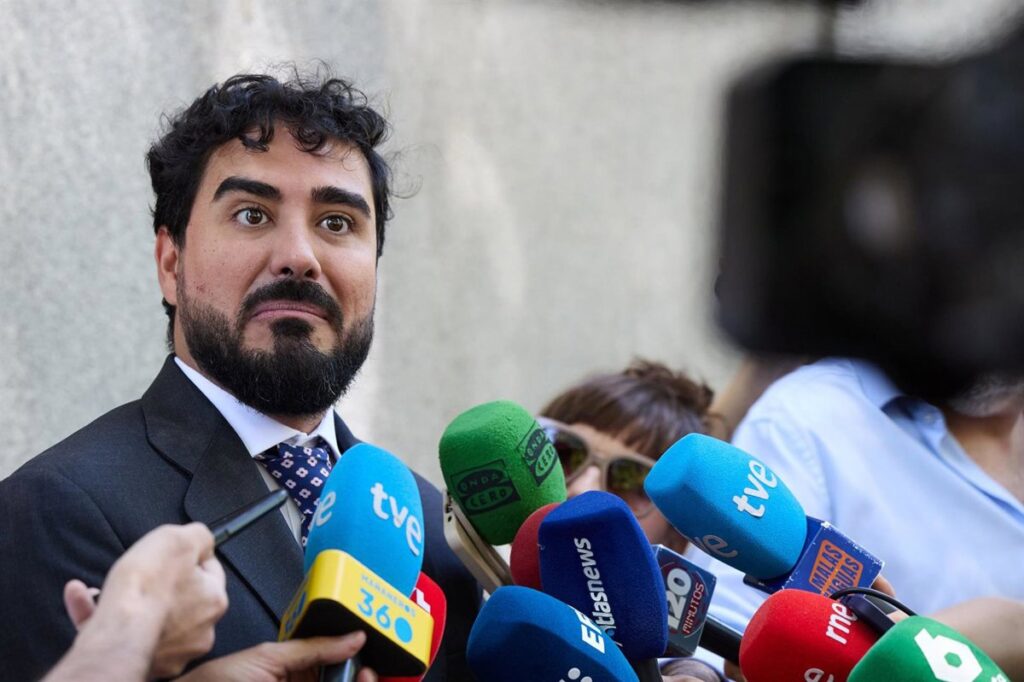 Alvise pagará 10.000 € al jefe de Policía por un mensaje en Telegram: la sentencia ya es firme
