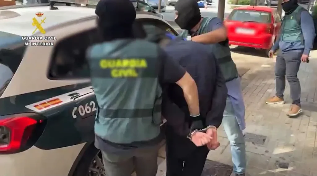 Detienen en Tenerife a dos líderes de Blocus por saqueos