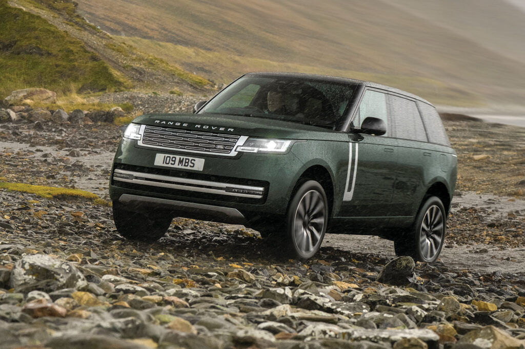 El Range Rover eléctrico supera al V8: así es la revolución que llega a las carreteras